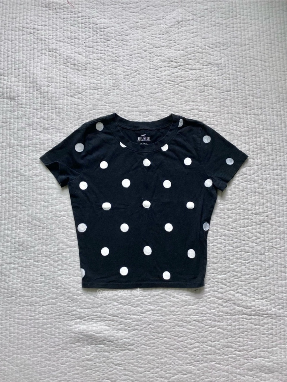 black and white polka dot hollister top